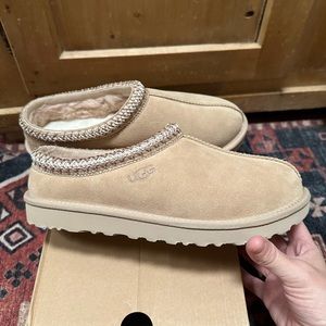 Nwt w box driftwood Tasman Ugg slippers women’s size 9